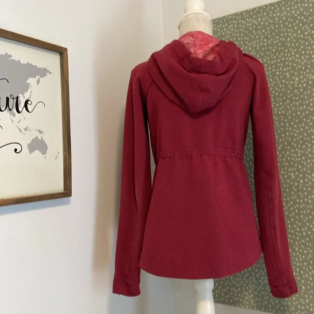Lululemon Maroon Long Sleeve Full Zip Hooded Jacket Size 6